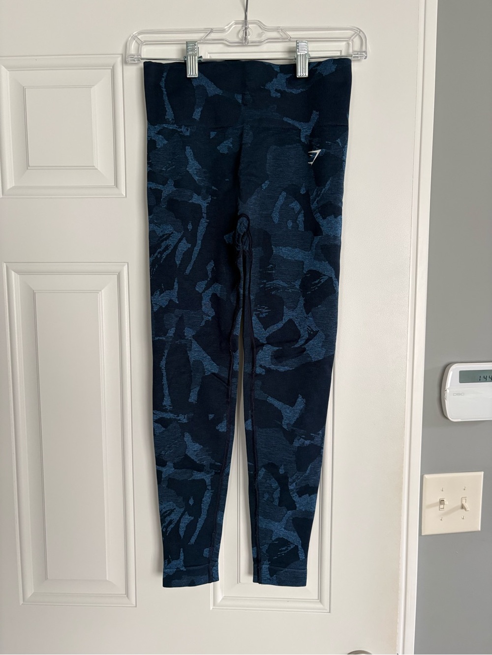 Gymshark Women’s Navy Camo Leggings